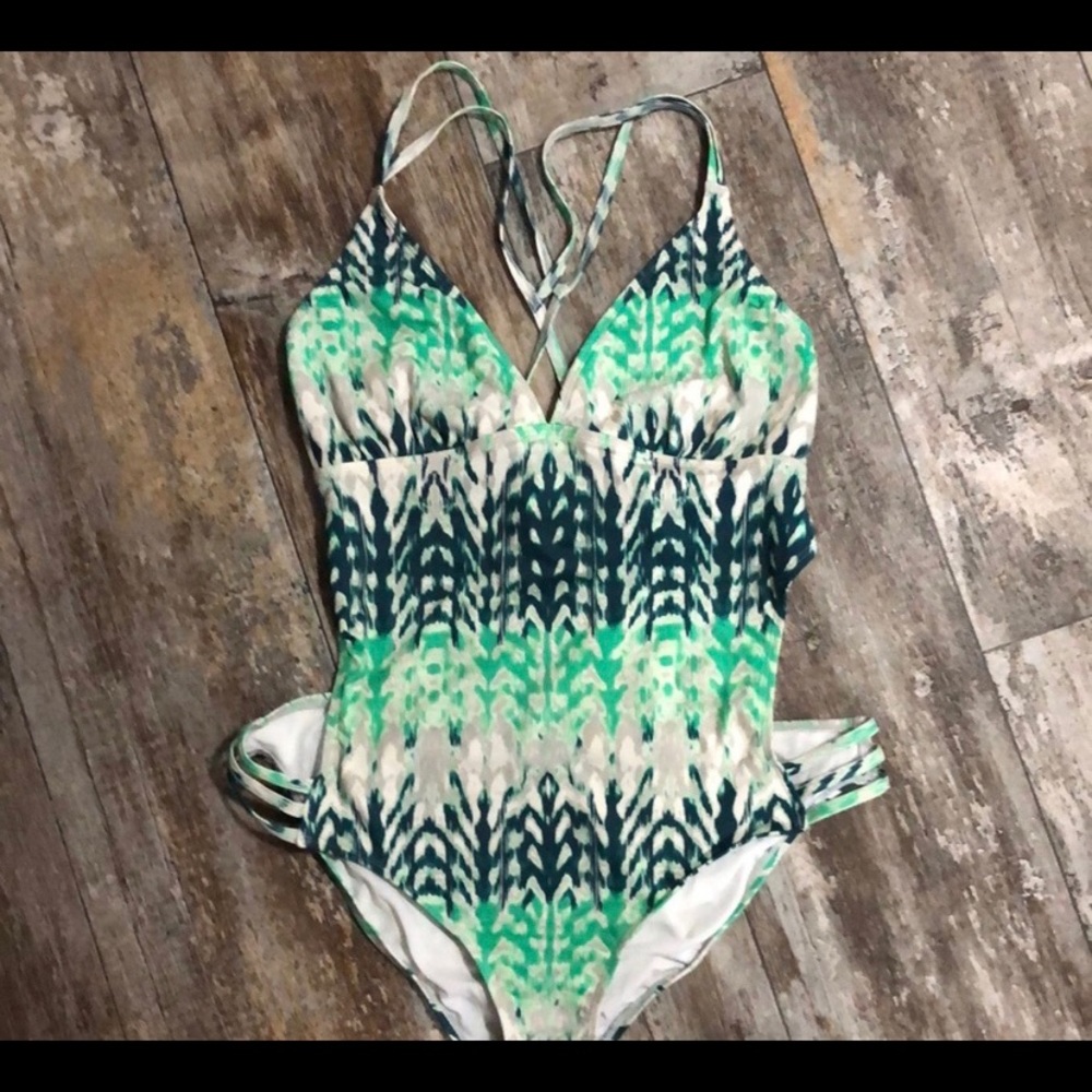 Athleta Monokini Size L with hip cut out